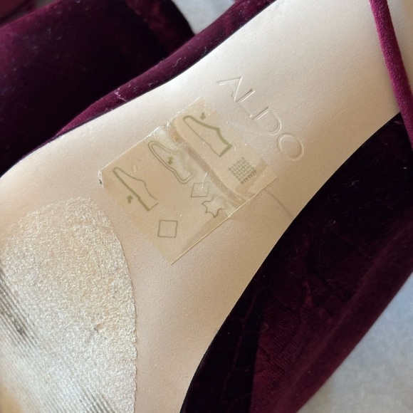 Aldo Tilley Burgundy Velvet Ankle Tie Peep Toe Heels - Picture 6 of 13